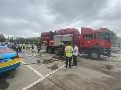 射洪横山道路救援